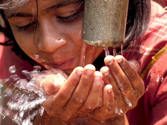 Agua contaminada con plomo